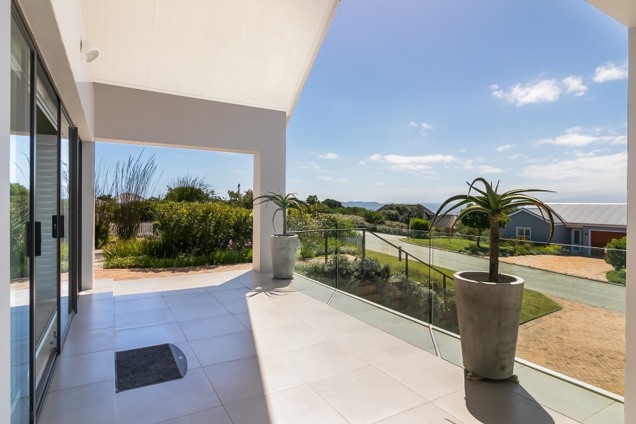 3 Bedroom Property for Sale in Pezula Golf Estate Western Cape